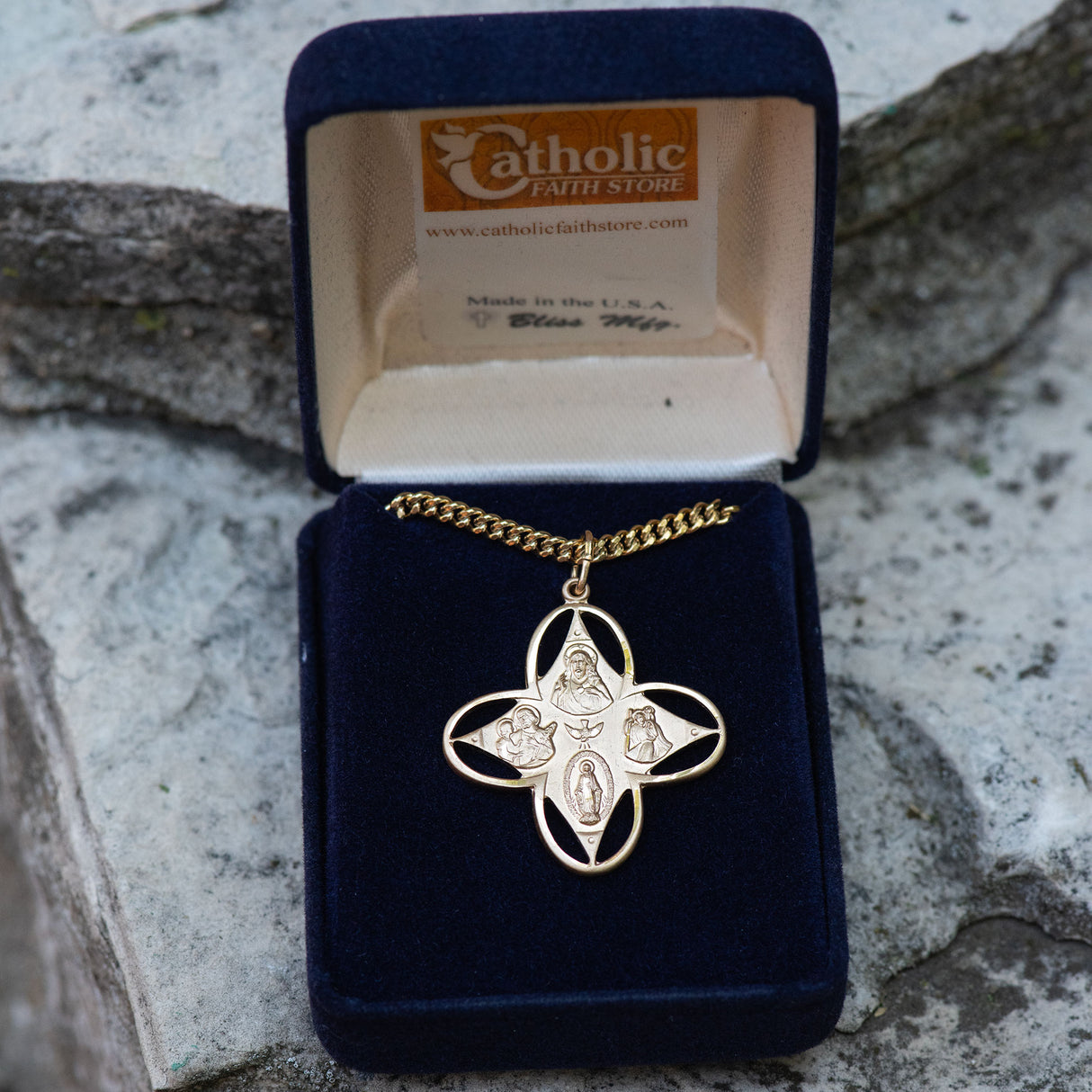 Open Cut Four-Way Medal