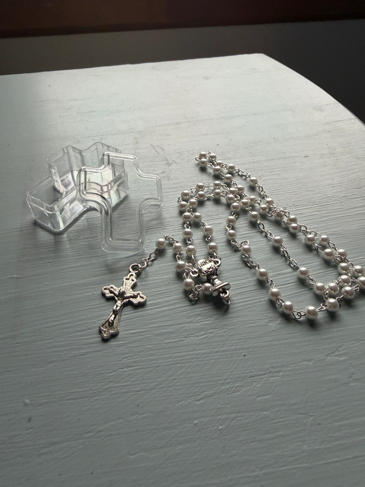 First Communion Rosary with Cross Keepsake Box - White Pearl