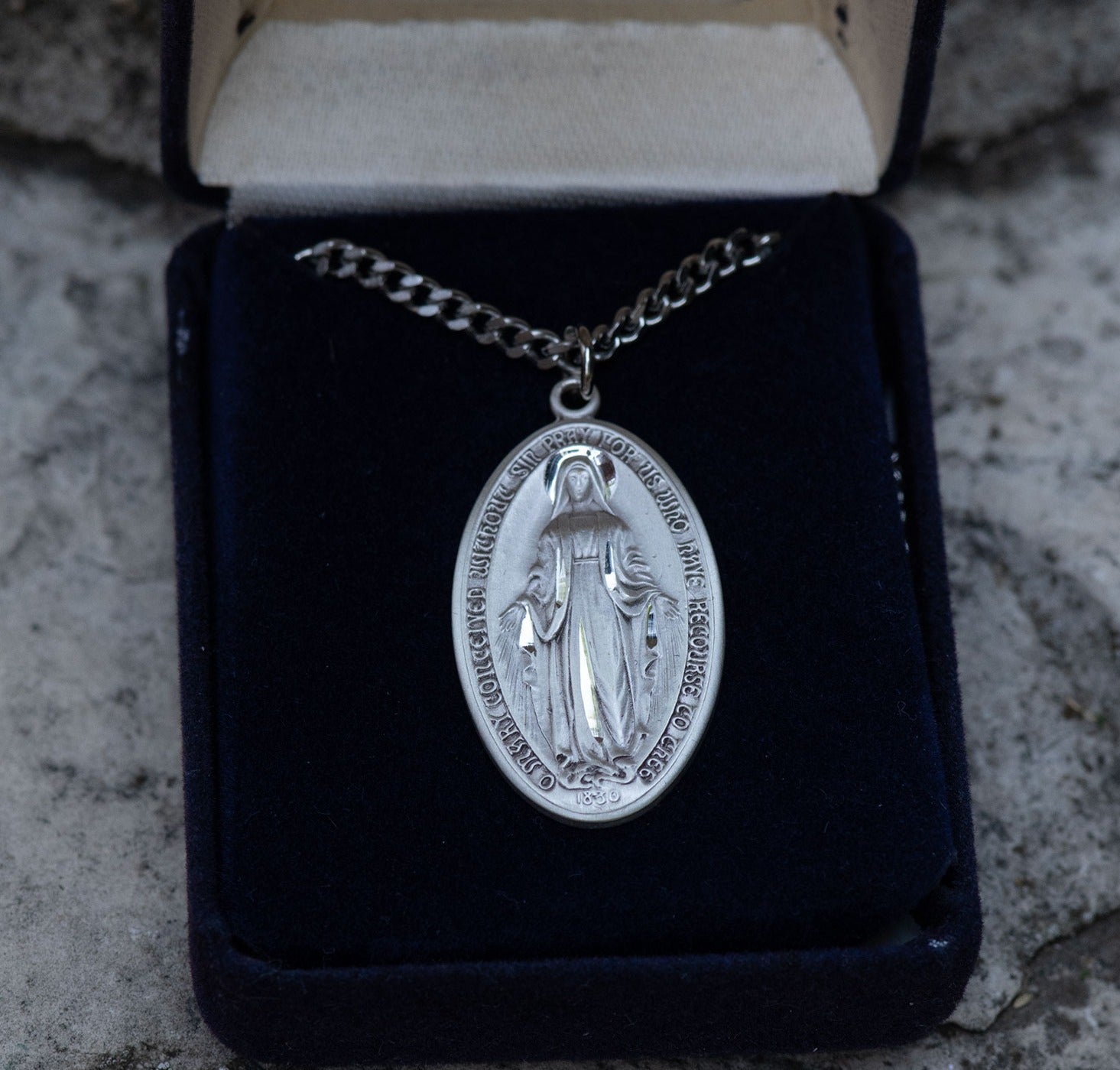 Deluxe Oval Miraculous Medal for Men