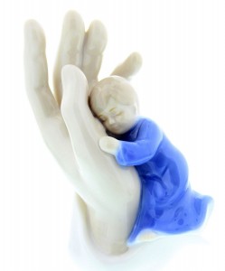God's Hand with Sleeping Baby Boy Figurine [RM44748]