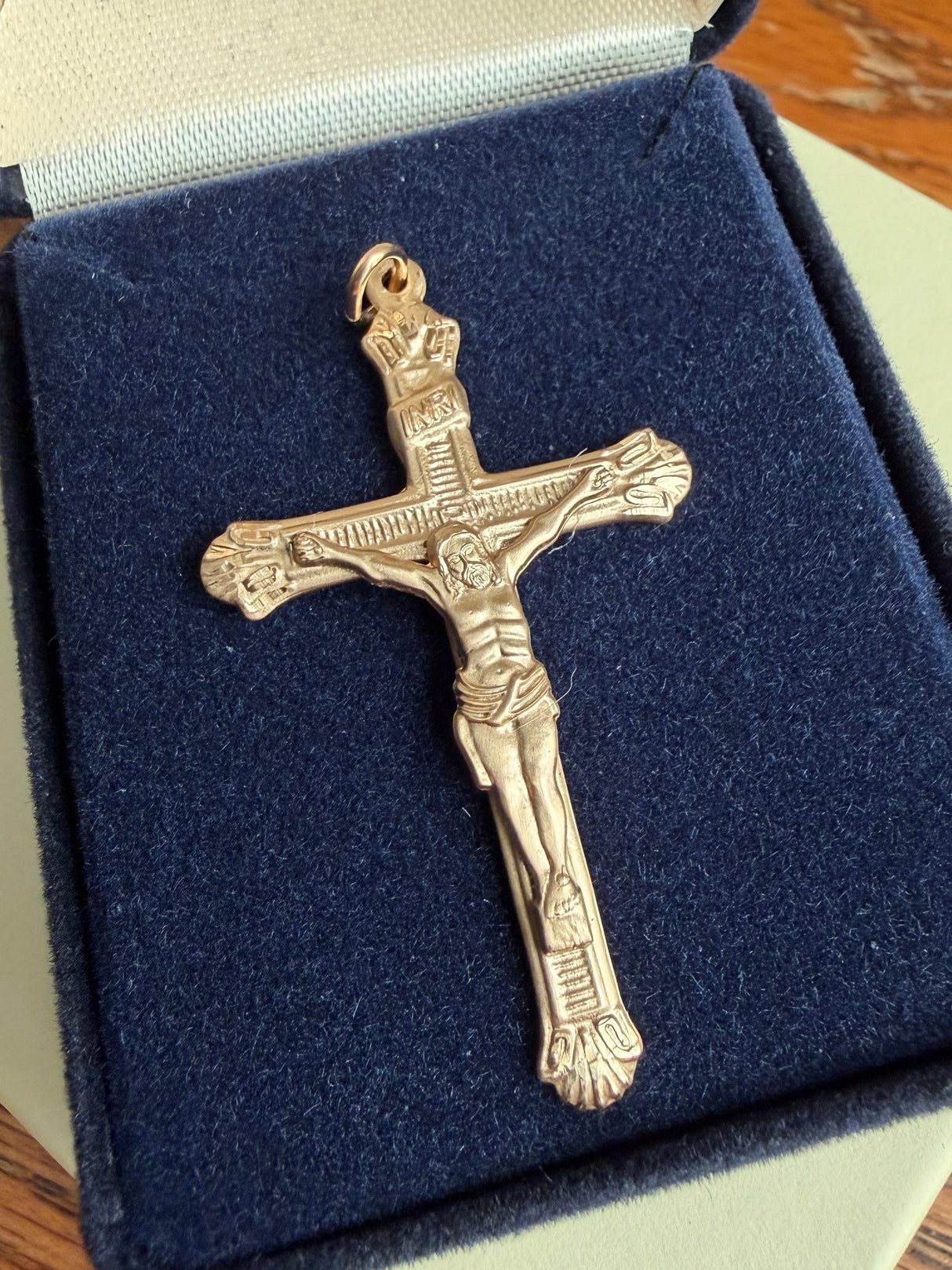 Men's Slim Textured Crucifix Necklace