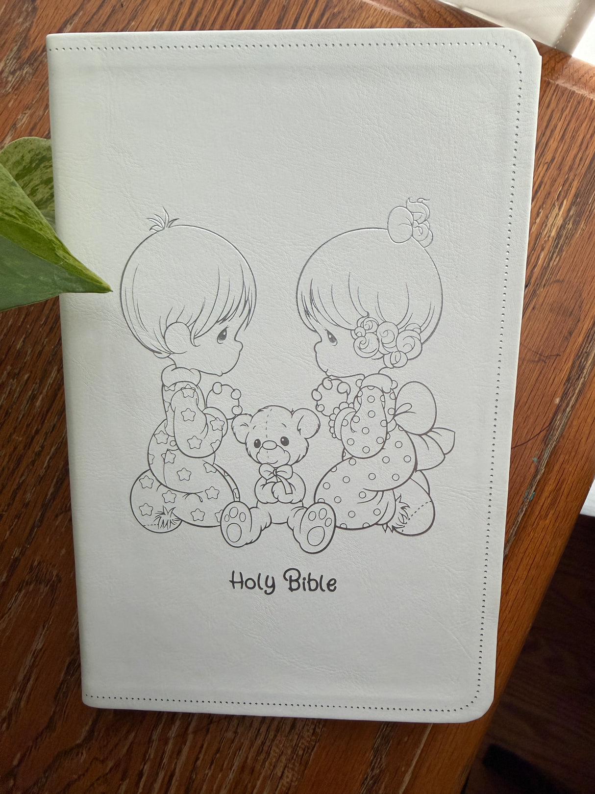 Precious Moments Catholic Bible for Boys or Girls (White)