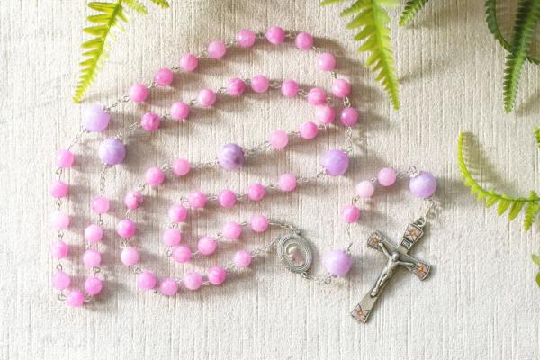 Pink Jade Gemstone Bead Rosary with Pewter Crucifix and Centerpiece